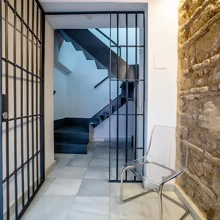 Victoria Apartment